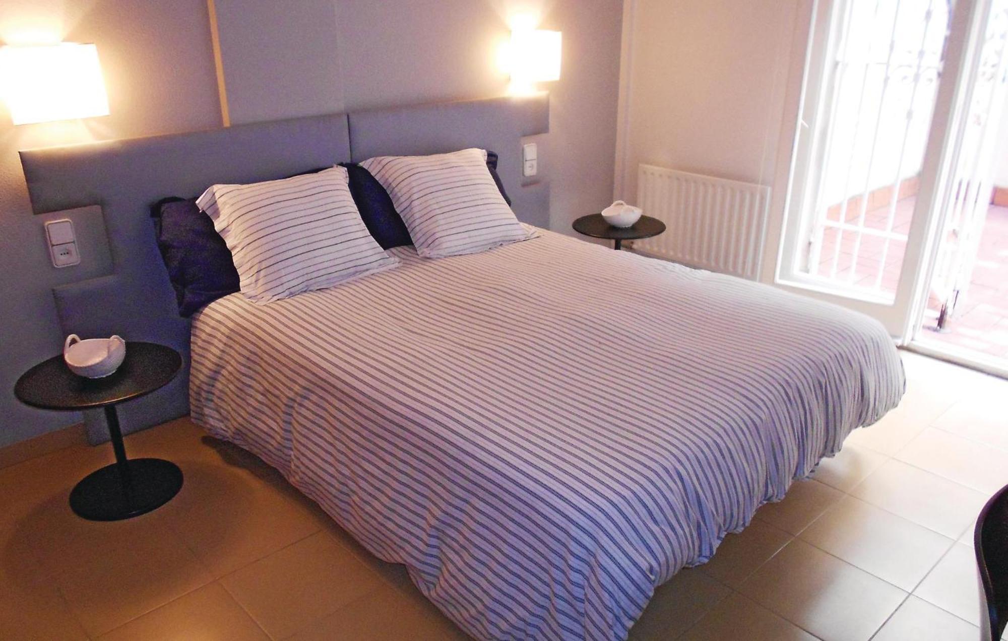 Stunning Apartment In Tossa De Mar With Wifi Buitenkant foto