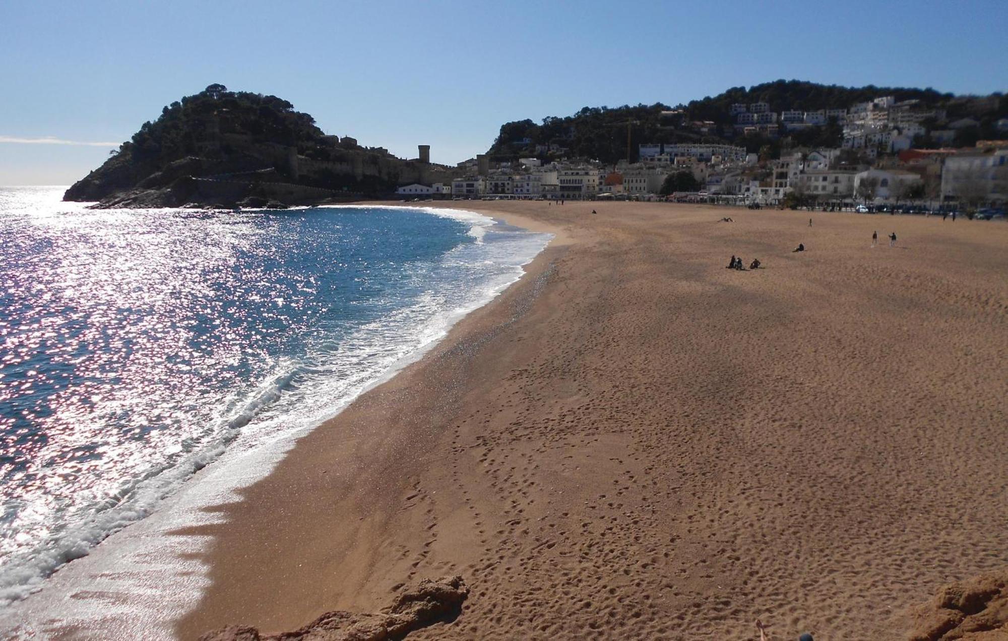 Stunning Apartment In Tossa De Mar With Wifi Buitenkant foto